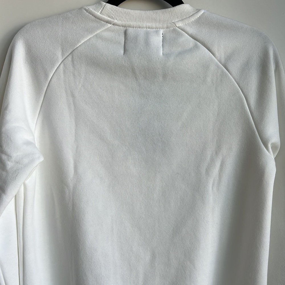Meta Threads Hydra Crew Sweater
Men – White - Picture 15 of 15